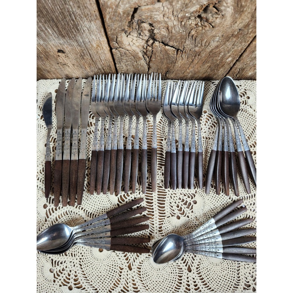Vintage Interpur Canoe Hearts Flatware Set 39pc Stainless Japan Brown Wood